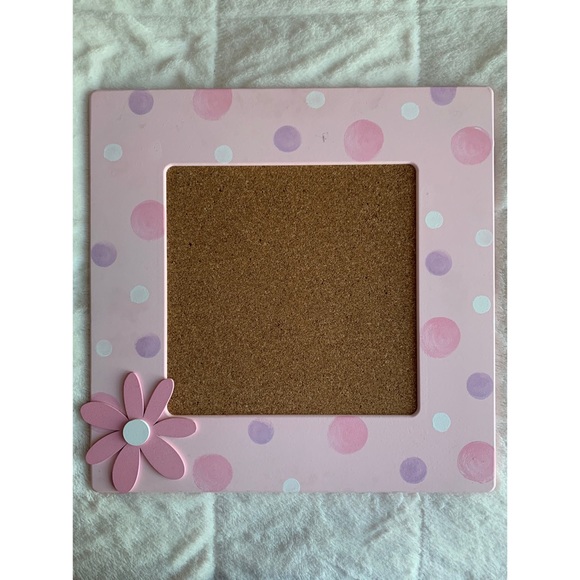 Girly Bulletin Board & Hooks - Picture 2 of 6